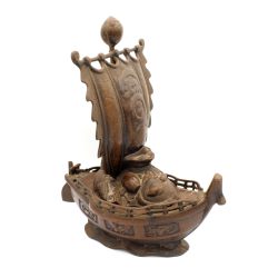 Antique Japanese figure FIG88 treasure ship Takarabune view 2