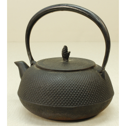 Japanese vintage teapot TT-3 View 2