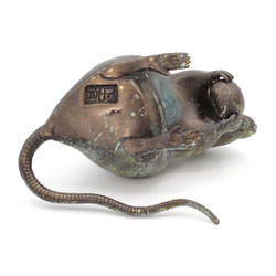 Figura antigua de bronce macizo japonesa RT1 ratón vista 3
