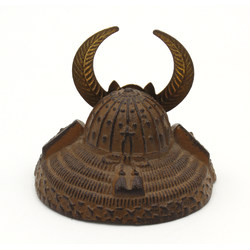 Old Japanese figure C4 samurai helmet view 3