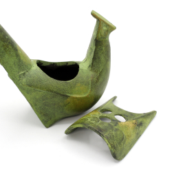 Japanese cast iron censer FIg66 pheasant view 4 Japanese cast iron censer FIg66 pheasant view 4