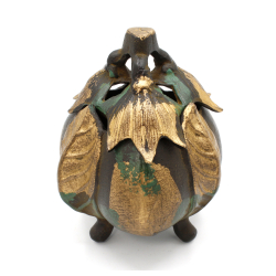 Japanese cast iron censer FIg70 eggplant view 2 Japanese cast iron censer FIg70 eggplant view 2