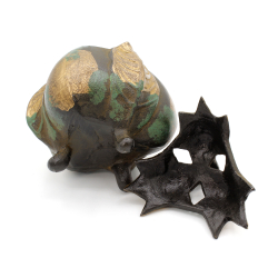 Japanese cast iron censer FIg70 eggplant view 4 Japanese cast iron censer FIg70 eggplant view 4